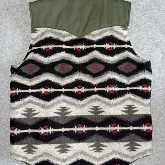 Southwestern Pattern Zip Front Vest in Olive and Black - Picture 3 of 3